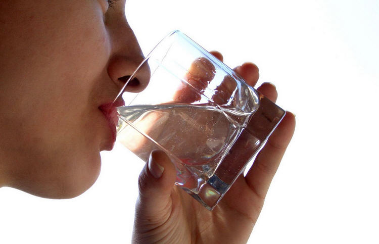 Можно ли пить воду перед сдачей крови