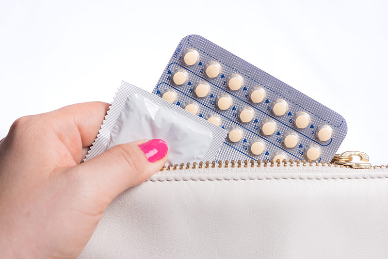 Женские контрацептивы: какие бывают и как подобрать