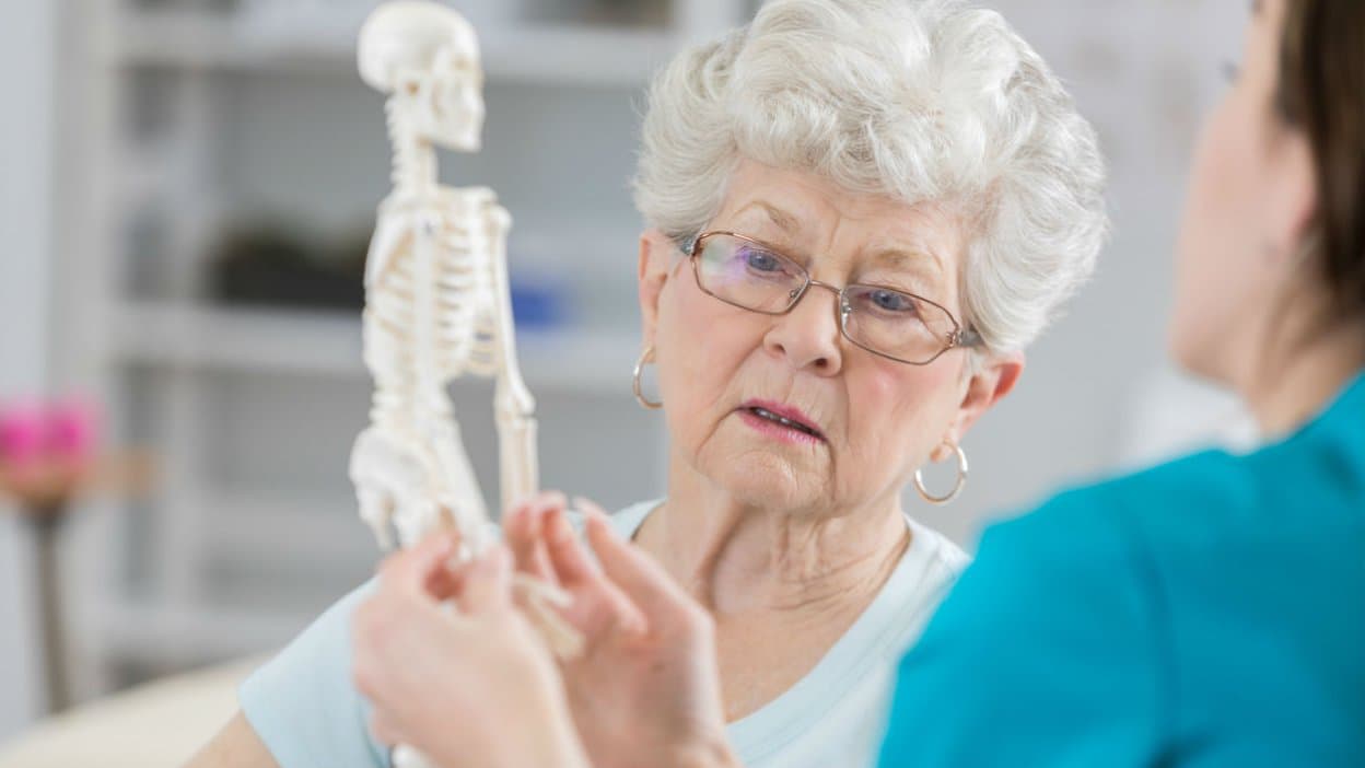Что такое остеопороз и как его предотвратить